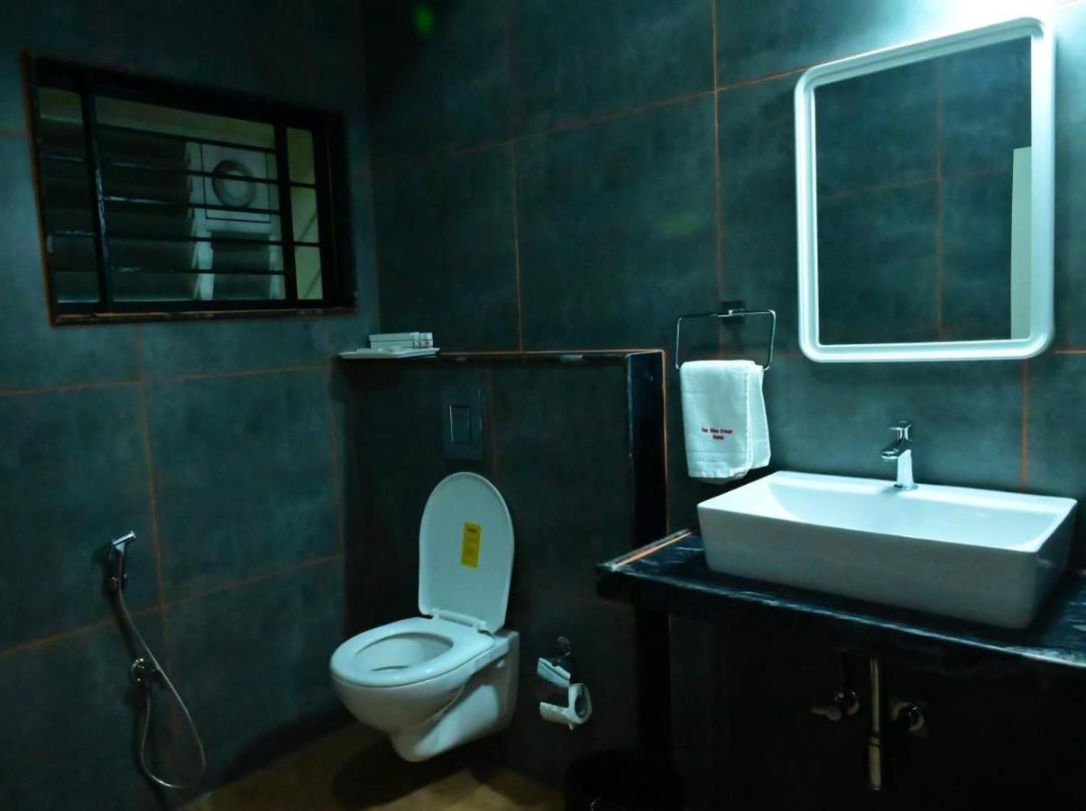 Sunshine International Boarding & Lodging Belur  Zewnętrze zdjęcie